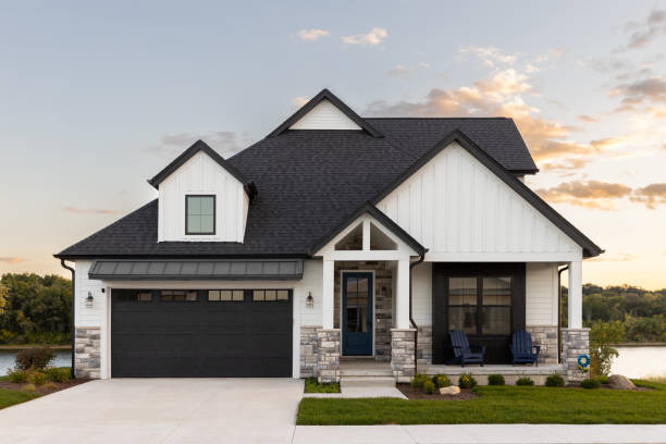 Best Solar Panel Roofing Installation  in Oskaloosa, KS